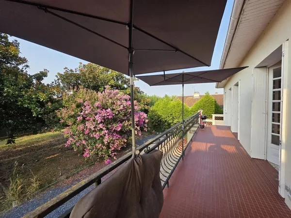 Maison 5 pièces - Terrain clos de 710 m², plein sud