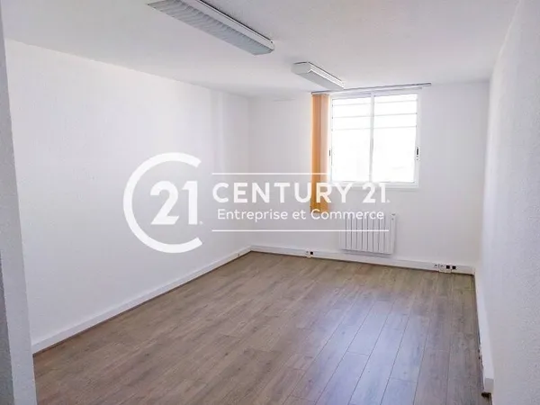 Bureaux 180 m²