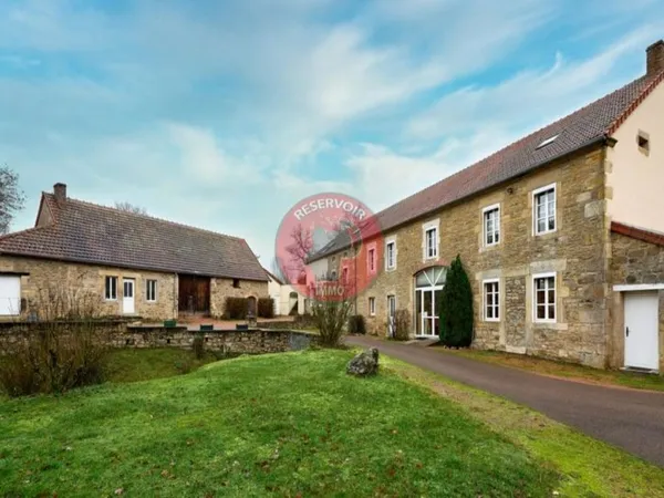 Maison 665 m²