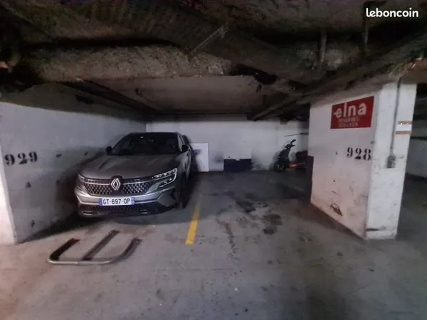 A vendre 3 places de parking