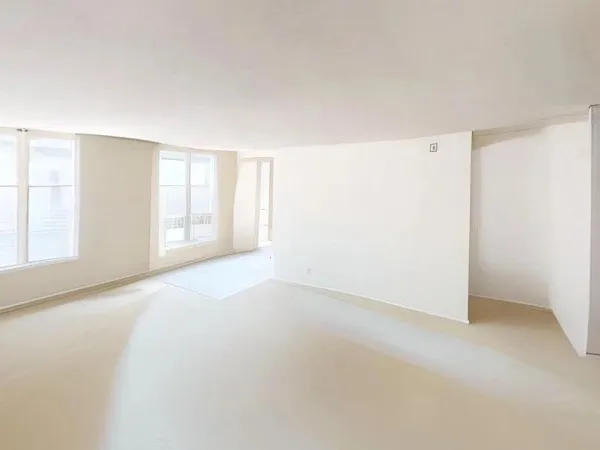 Vends T5 - 126m² - Paris 9Ème