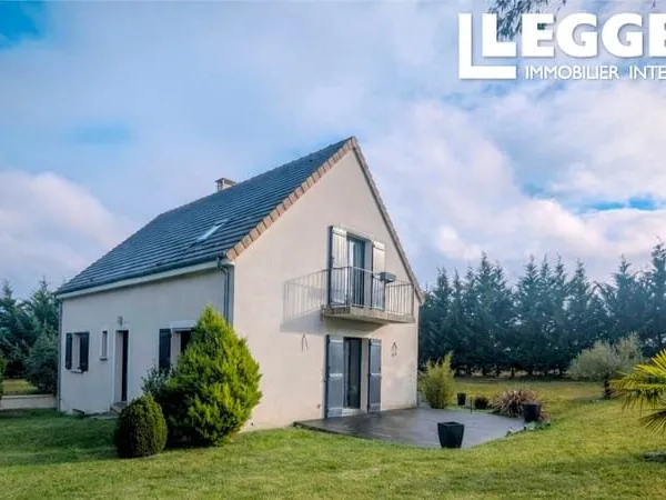 78 Houdan / Maulette Maison contemporaine 200 M2 , 5 pièces , 1700 M2 de jardin, atelier et cave