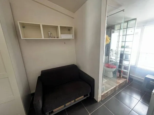 Studio 1 pièce 9 m²