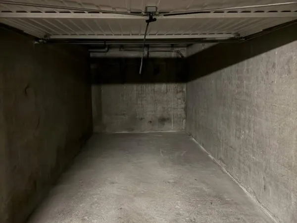Parking 18 m²