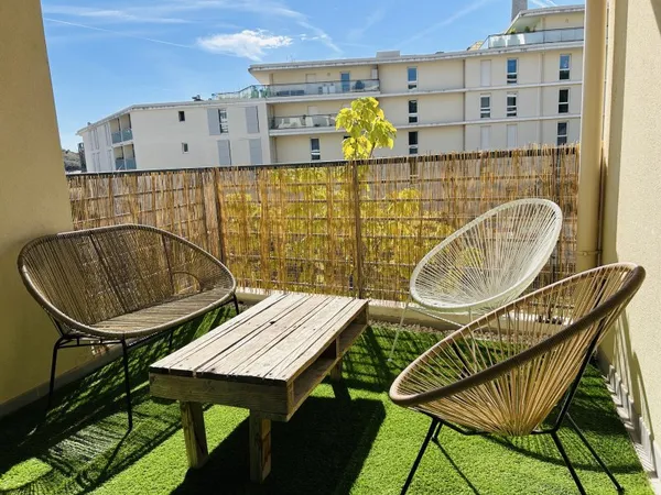Loue T2 meublé de standing - 39m² + Balcon & Garage - Résidence Les Deux Moulins