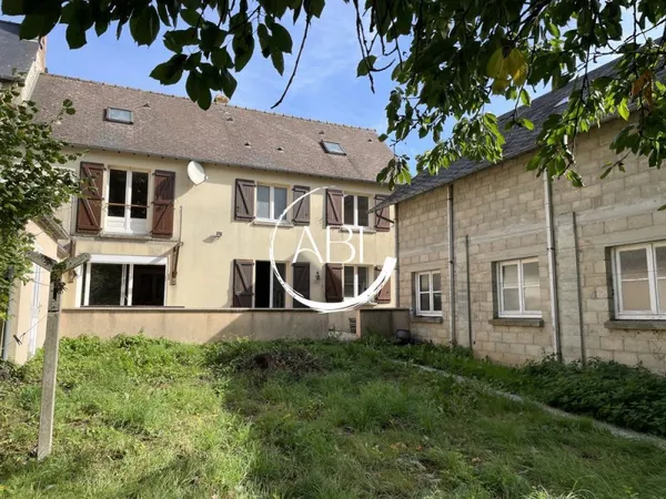 Maison 130 m² et 2 Bâtiments (90 m² et 140 m²)