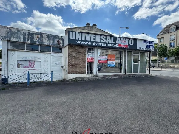 Local commercial 800 m²