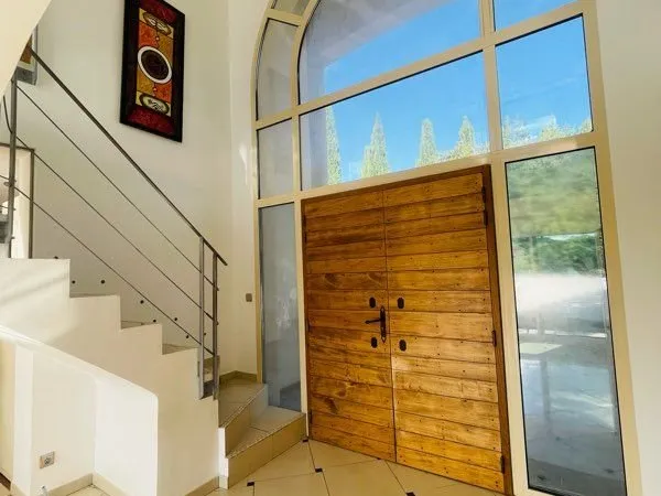 Villa d'architecte 231 m² - Terrain 1477 m² - Piscine & Jacuzzi - Calme absolu sans vis-à-vis