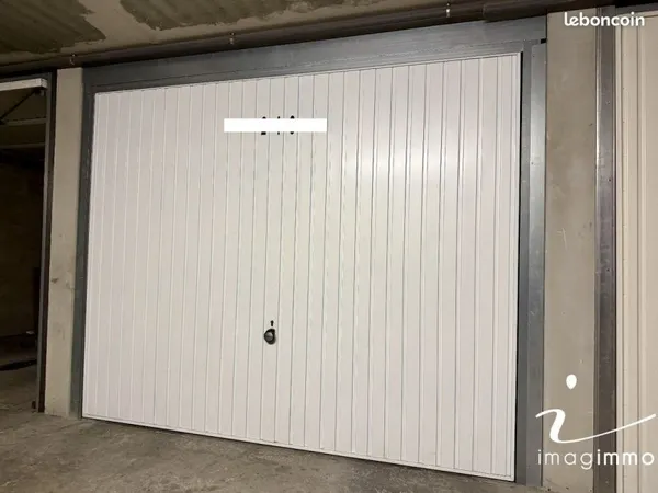 Parking/box 13 m² MONTPELLIER