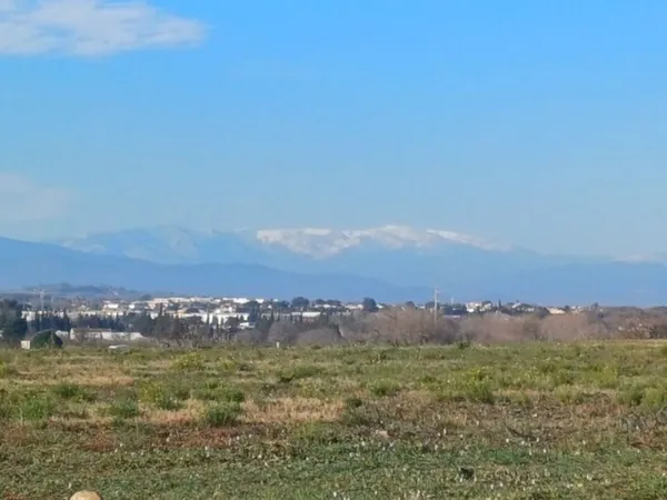 Terrain 610 m²