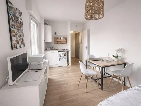 Studio 1 pièce 20 m²