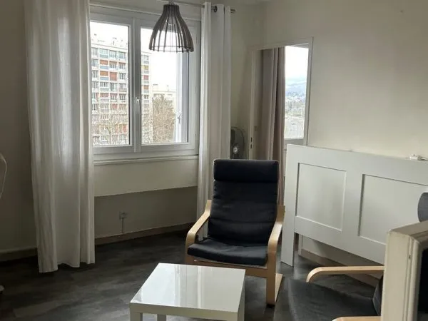 APPARTEMENT F2 SECTEUR LA TERRASSE - IDEAL INVESTISSEUR