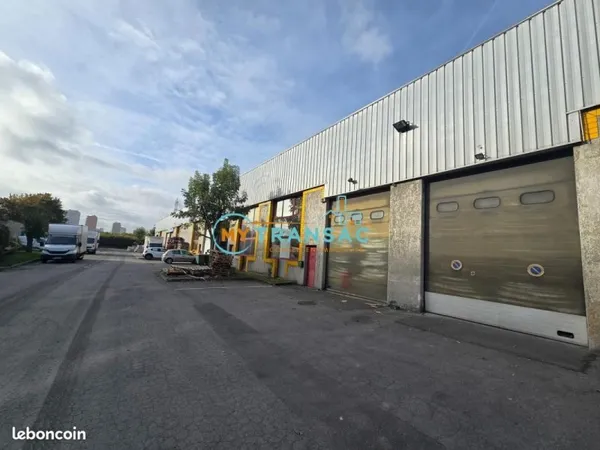 Local bureaux 392 m²