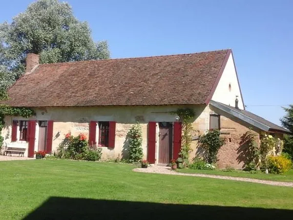 Tresnay Maison de caractère située au calme sur un terrain spacieux de 5022 m2
