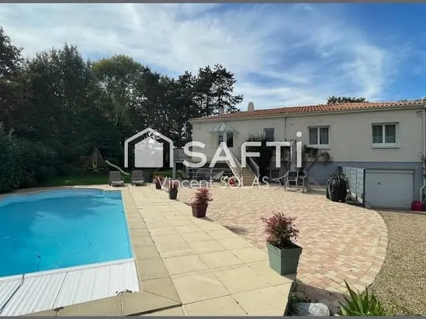 Maison 7 pièces 158 m²