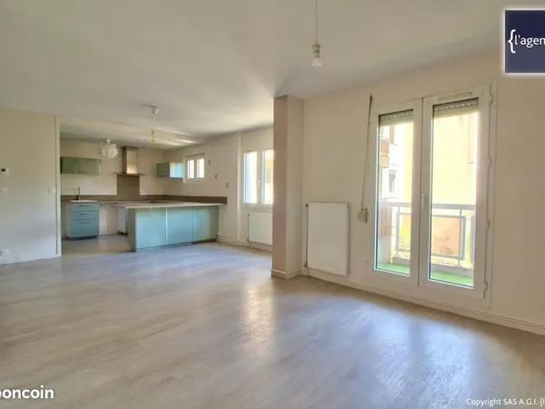 Duplex 5 pièces 104 m²