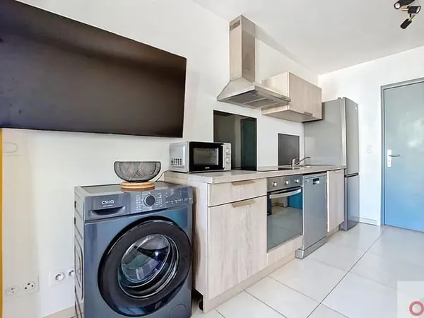 Studio 1 pièce 29 m²