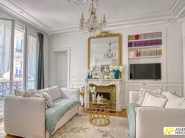 Versailles Notre-Dame Appartement 4 pièces 86 m² carrez situé au 1er étage avec ascenseur, chambre d