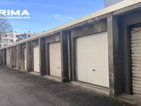 Garage de 15m2 dans une résidence sécurisée.