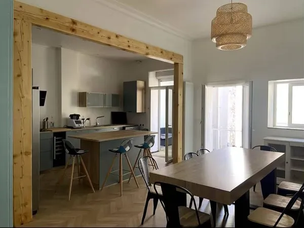 Appartement 2 pièces 125 m²