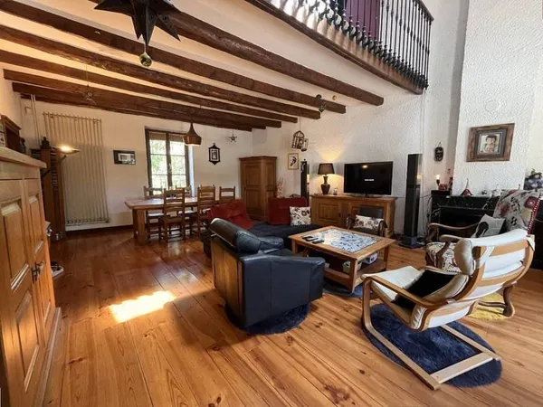Maison 7 pièces 166 m²