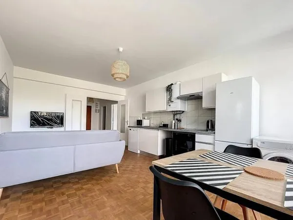 Triplex 5 pièces 80 m²