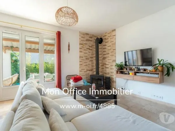 (4885-DKE) Référence : 4885-DKE - Maison 5 pièce(s) à Aubagne...