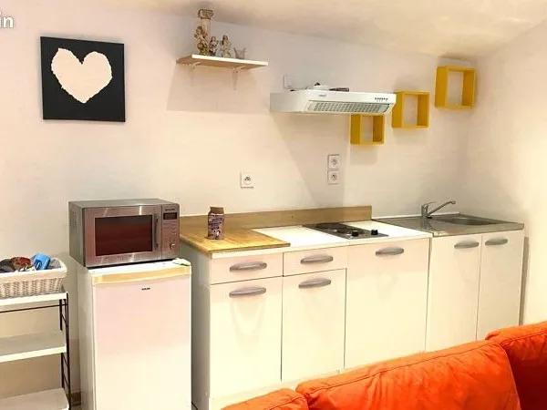 Studio moderne avec mezzanine