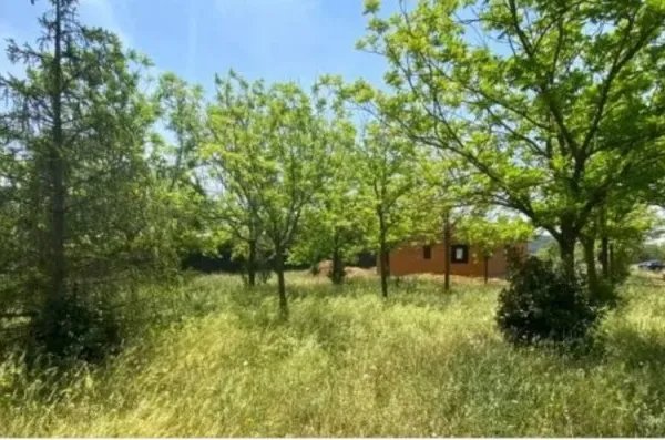 Terrain 760 m²