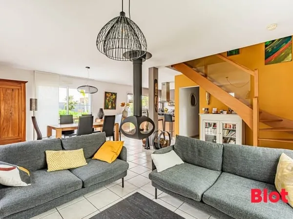 A VENDRE - SAINT-HERBLAIN - Maison 3 chambres / 1 bureau avec garage et jardin
