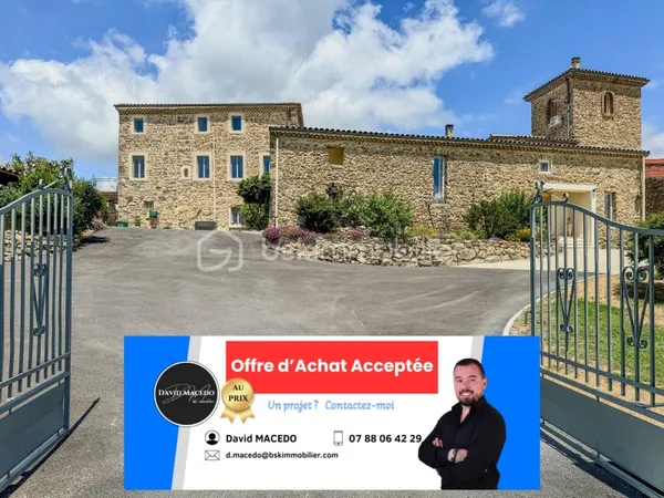 Maison 13 pièces 350 m²