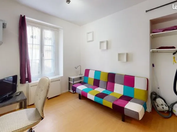 Studio meublé situé en centre ville de Caen