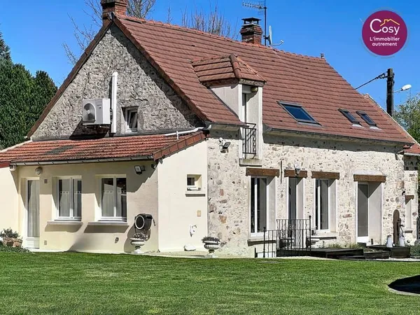 Maison 4 chambres avec suite RDC, terrain 2900 m2, sans vis