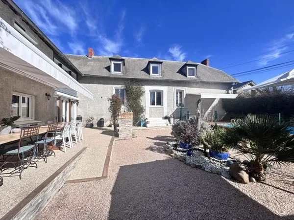 Maison 9 pièces 276 m²