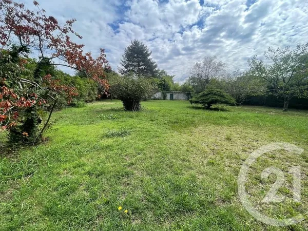 Terrain 800 m²