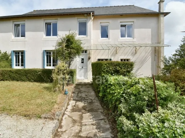 Maison au coeur du bourg