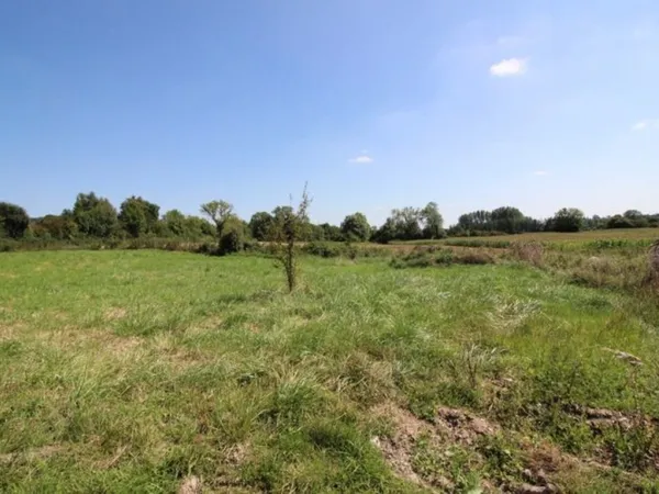 Mesnières en Bray Terrain à bâtir de 1069 m2