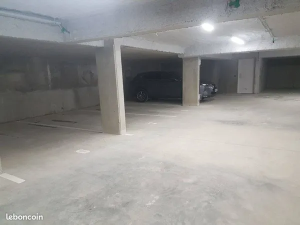 Parking 12 m²