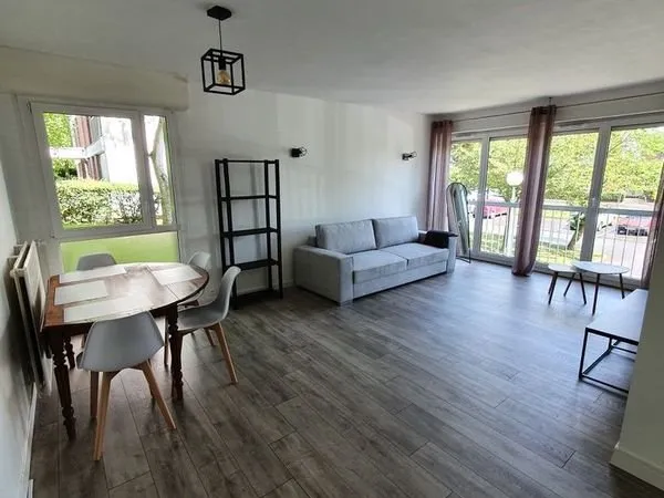 Grand studio à louer