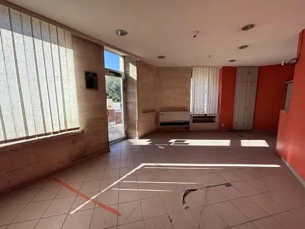 Commerce 2 pièces 55 m²