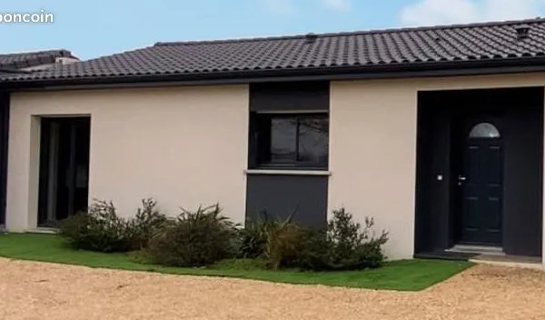 Maison St Christophe et le Laris