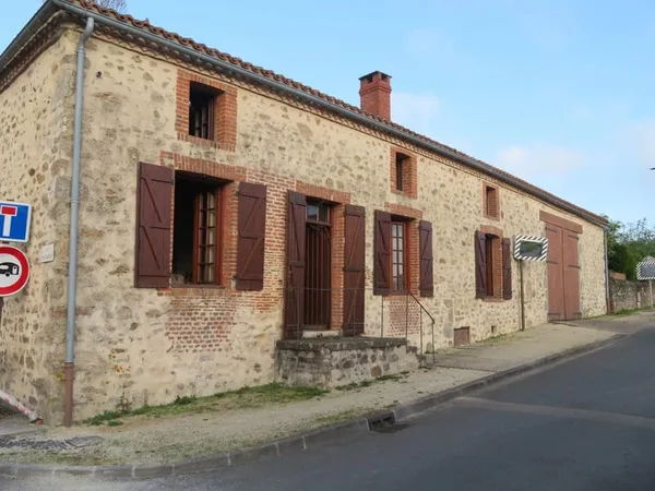 Maison en pierre proche du centre