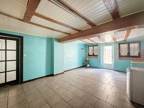 A vendre - Maison de 62m2, une chambre, à rénover à Chateauneuf Sur Sarthe