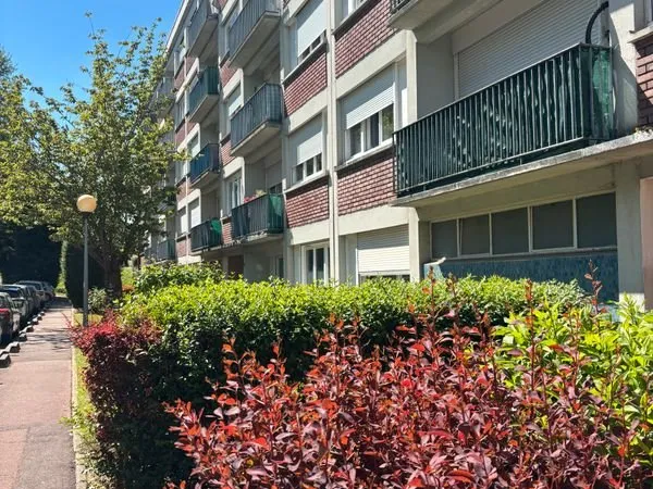 Appartement 3 pièces et cave plein coeur de Domont