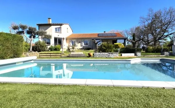 Maison de luxe 7 pièces 180 m²