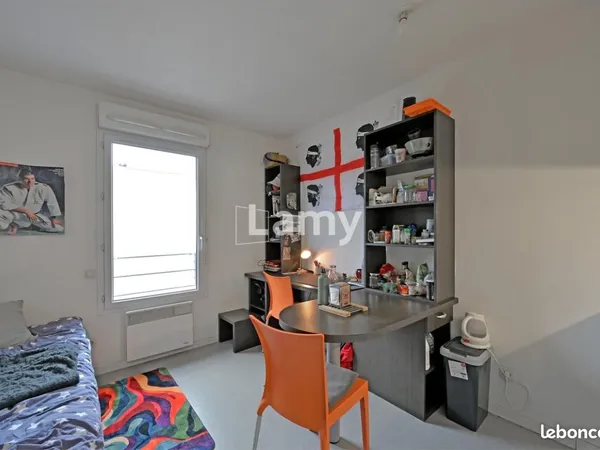 Parking 17 m²