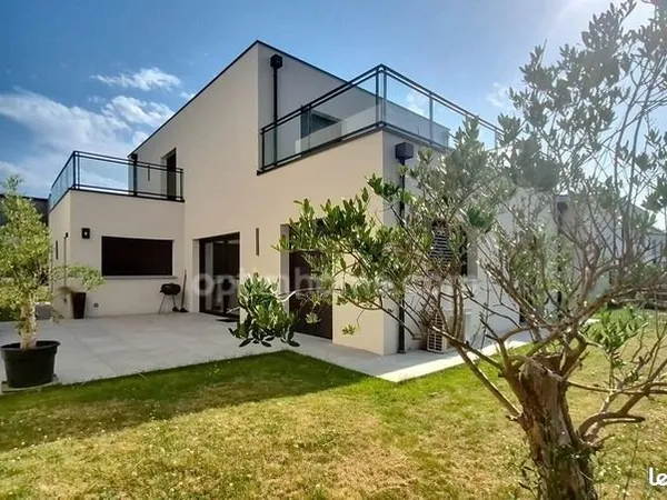 Maison 6 pièces 148 m²