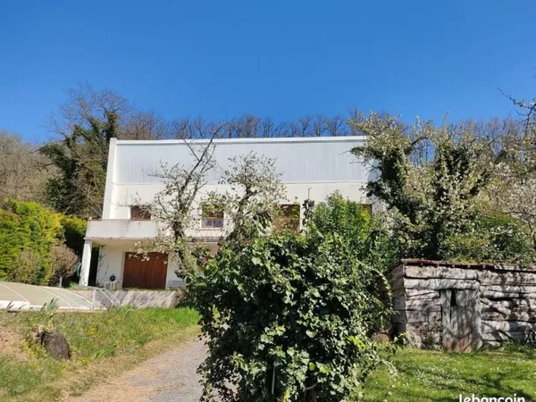 Grande maison avec jardin