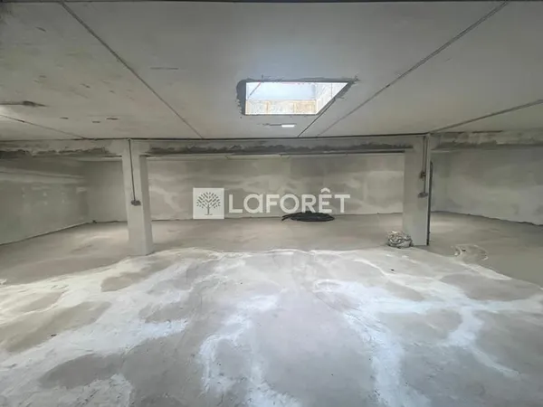 Parking / box Biarritz 145 m2