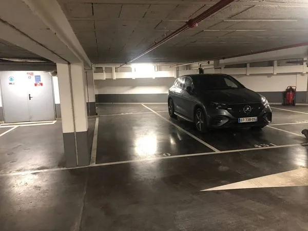 Parking 20 m²